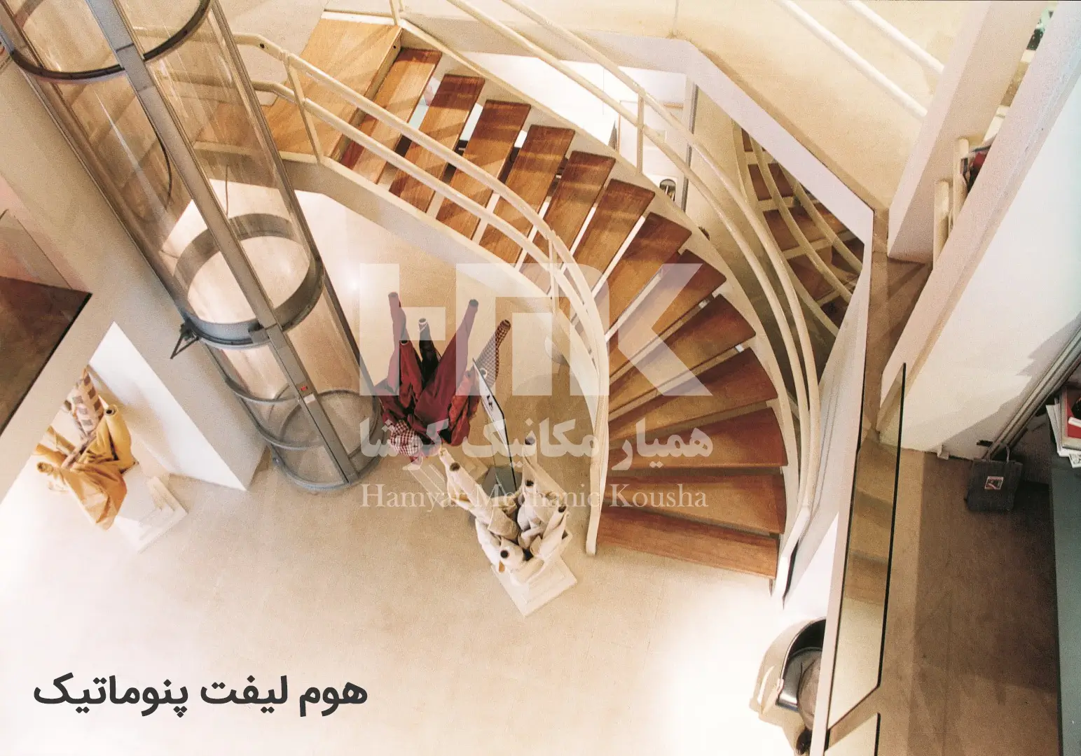 آسانسور پنوماتیک یا خلأ